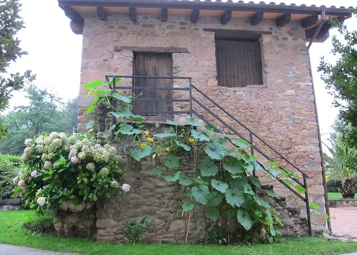 Mas el Llach La Vall de Bianya